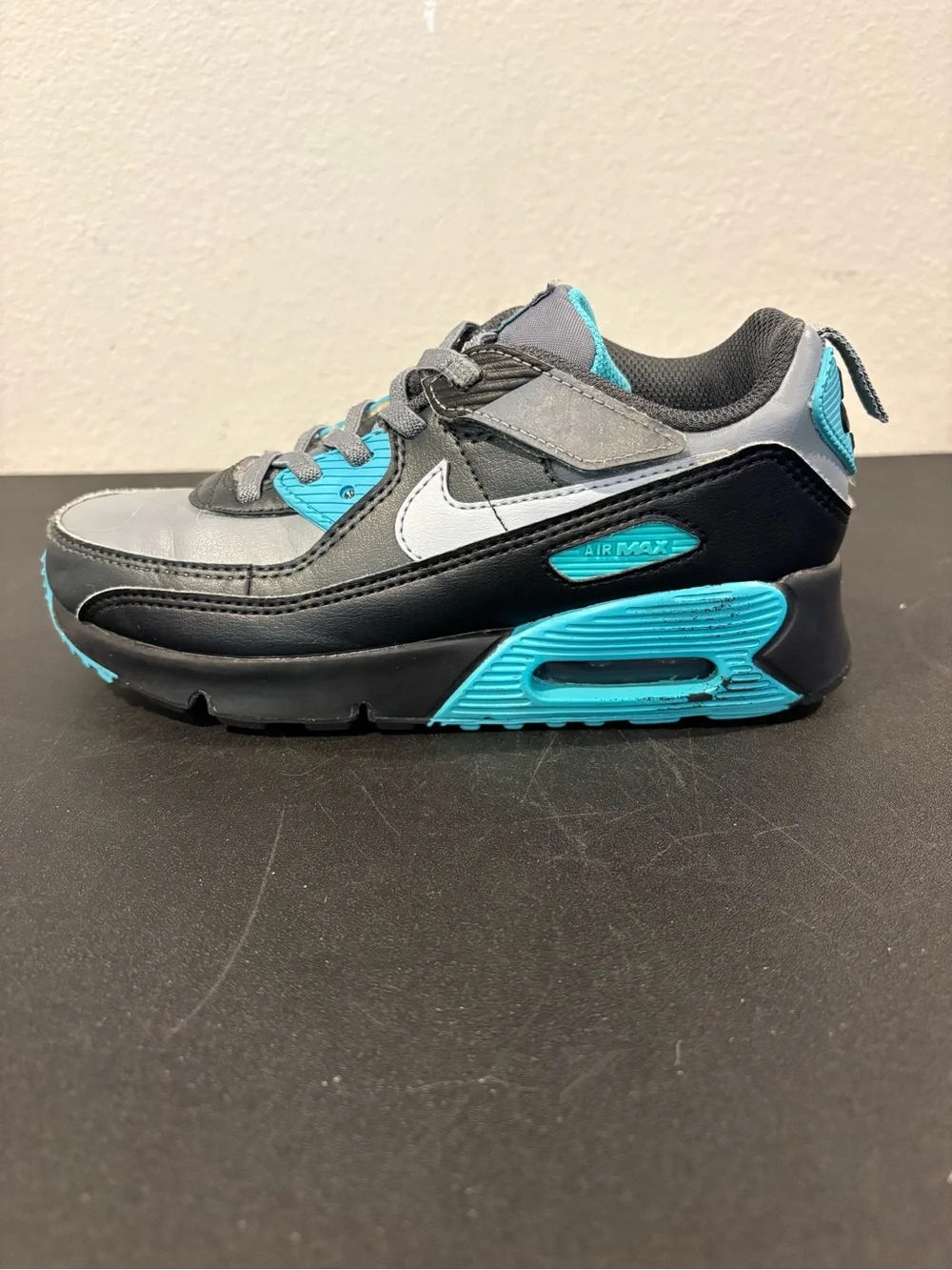 Nike Air Max 90 Easyon Black Grey Teal IH1417-027 Youth Size 2.5Y Fast Shipping